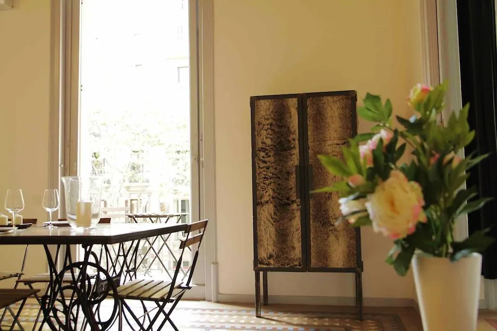 Gorgeous Ronda Sant Pere Rafael Apartment Barcelona